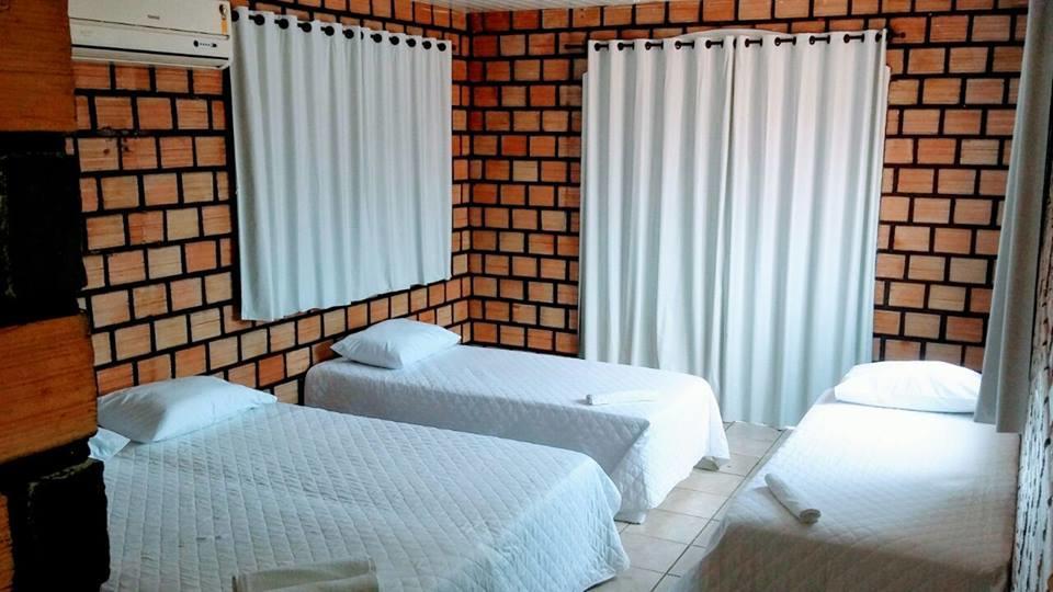 Porto Suites Pousada Порту-ді-Галіняс Екстер'єр фото